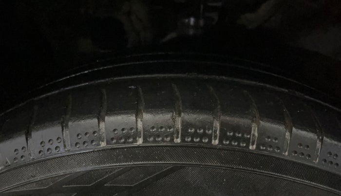 2016 Hyundai Creta SX PLUS 1.6 PETROL, Petrol, Manual, 58,958 km, Left Front Tyre Tread