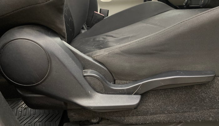 2018 Maruti IGNIS ALPHA 1.2 AMT, Petrol, Automatic, 96,381 km, Driver Side Adjustment Panel