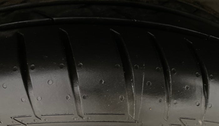 2018 Maruti IGNIS ALPHA 1.2 AMT, Petrol, Automatic, 96,381 km, Left Rear Tyre Tread