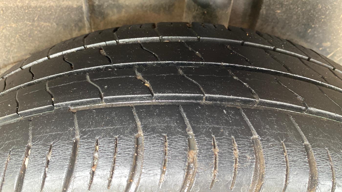 2022 Tata ALTROZ XT PETROL, Petrol, Manual, 34,731 km, Left Rear Tyre Tread