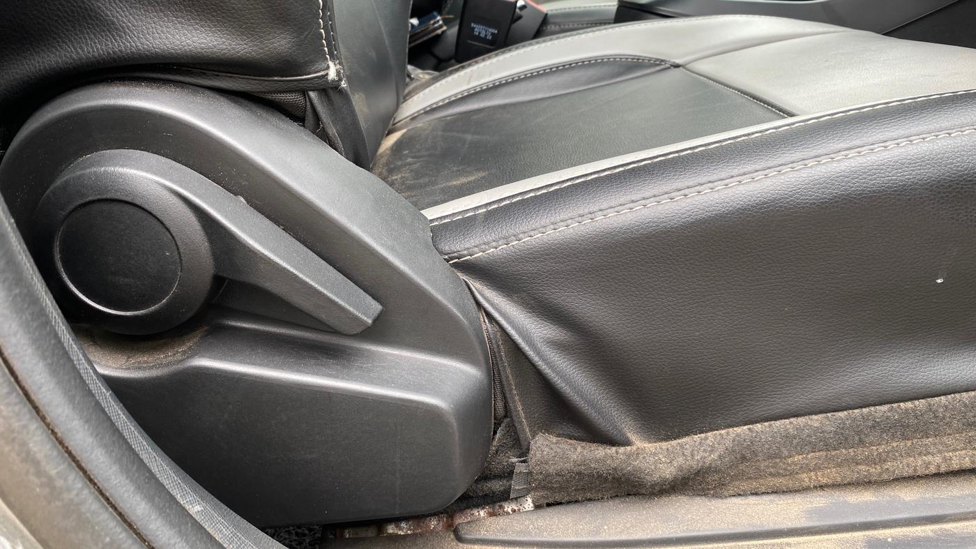 2022 Tata ALTROZ XT PETROL, Petrol, Manual, 34,731 km, Driver Side Adjustment Panel