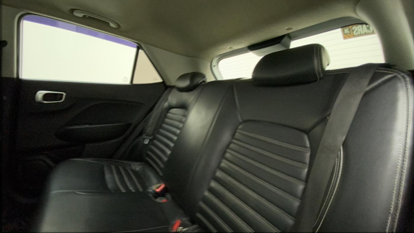 2019 Hyundai VENUE SX PLUS 1.0 TURBO DCT, Petrol, Automatic, 72,340 km, Right Side Rear Door Cabin