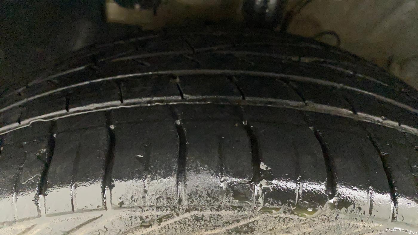 2019 Hyundai VENUE SX PLUS 1.0 TURBO DCT, Petrol, Automatic, 72,340 km, Left Front Tyre Tread