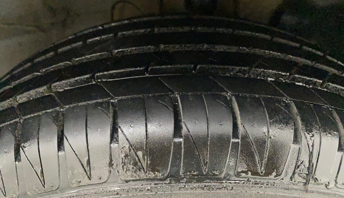 2019 Hyundai VENUE SX PLUS 1.0 TURBO DCT, Petrol, Automatic, 72,340 km, Right Front Tyre Tread