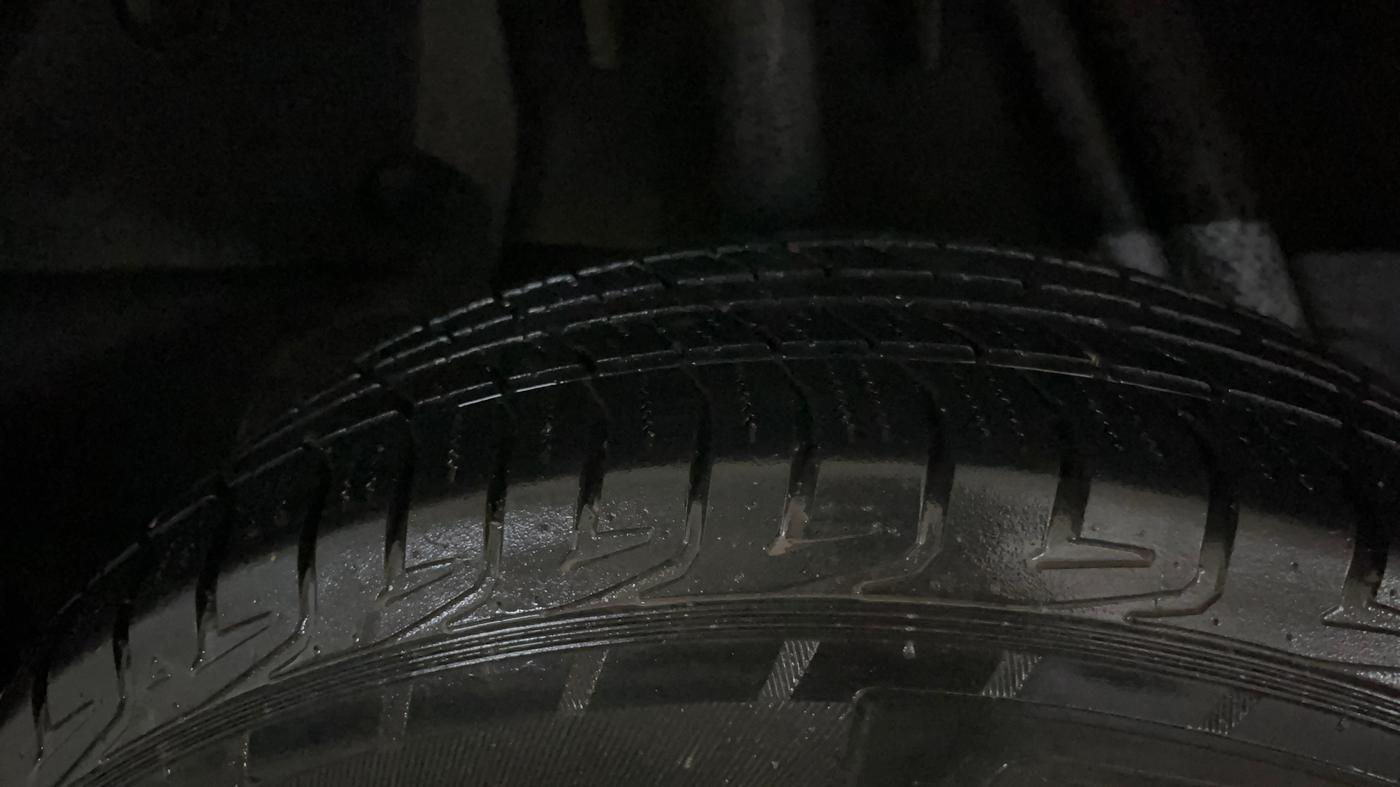 2014 Nissan Terrano XL (P), Petrol, Manual, 92,036 km, Right Rear Tyre Tread