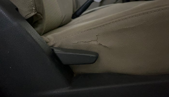 2014 Nissan Terrano XL (P), Petrol, Manual, 92,036 km, Driver Side Adjustment Panel