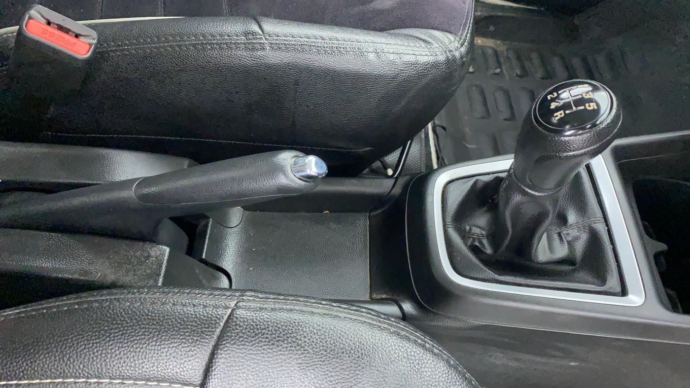 2018 Maruti Swift VXI D, Petrol, Manual, 48,809 km, Gear Lever