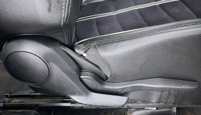 2018 Maruti Swift VXI D, Petrol, Manual, 48,809 km, Driver Side Adjustment Panel