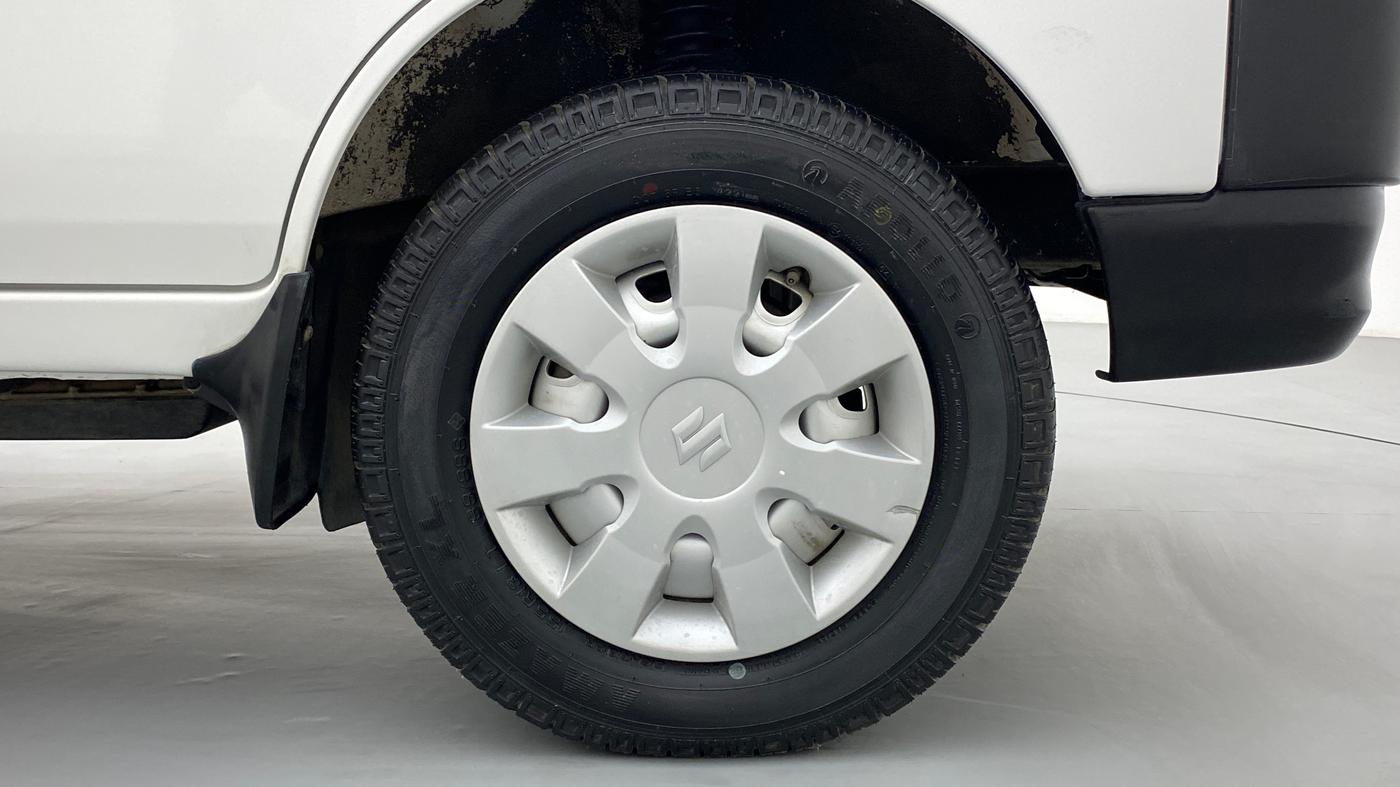 2018 Maruti Eeco 5 STR WITH AC PLUSHTR, Petrol, Manual, 37,999 km, Right Front Wheel