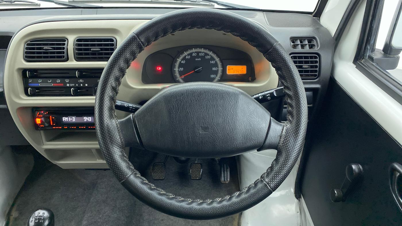 2018 Maruti Eeco 5 STR WITH AC PLUSHTR, Petrol, Manual, 37,999 km, Steering Wheel Close Up