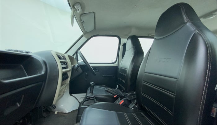 2018 Maruti Eeco 5 STR WITH AC PLUSHTR, Petrol, Manual, 37,999 km, Right Side Front Door Cabin