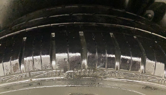 2018 Maruti Ertiga VDI SHVS, Diesel, Manual, 57,693 km, Left Rear Tyre Tread