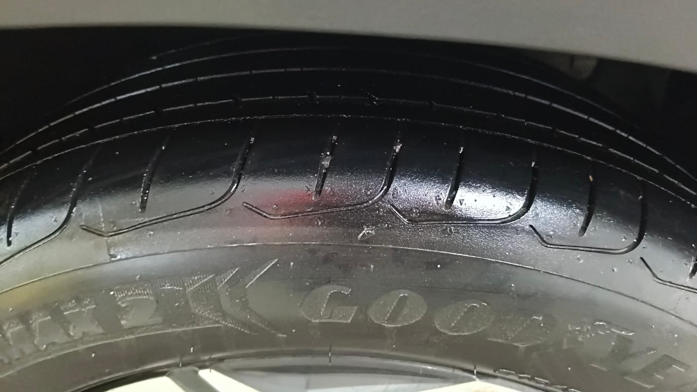 2022 Hyundai ALCAZAR PRESTIGE 2.0 MT 7STR, Petrol, Manual, 75,398 km, Right Front Tyre Tread
