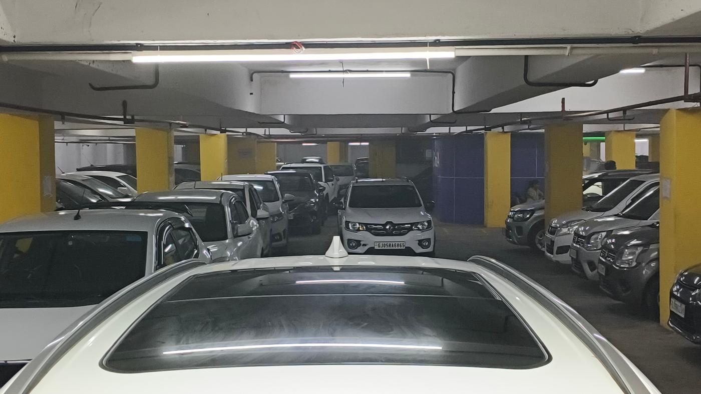 2022 Hyundai ALCAZAR PRESTIGE 2.0 MT 7STR, Petrol, Manual, 75,398 km, Moonroof/ Sunroof