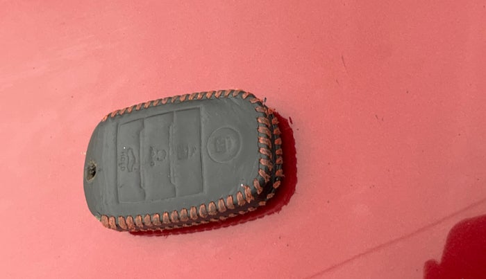 2020 KIA SONET GTX PLUS 1.5 AT, Diesel, Automatic, 65,301 km, Key Close Up