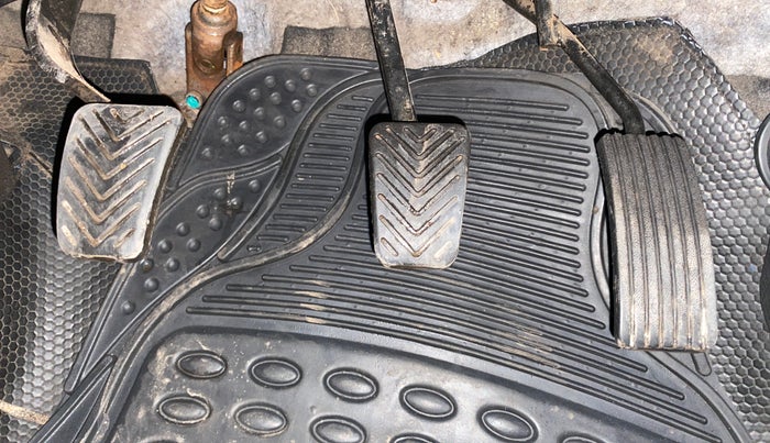 2014 Hyundai Eon D-LITE+, Petrol, Manual, 35,722 km, Pedals