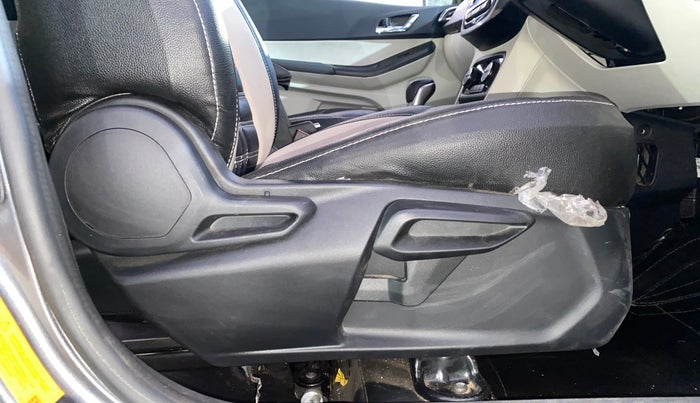 2024 Tata TIGOR XZ PLUS CNG, CNG, Manual, 25,960 km, Driver Side Adjustment Panel