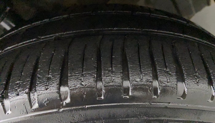 2010 Hyundai i20 SPORTZ 1.2, Petrol, Manual, 42,073 km, Left Rear Tyre Tread