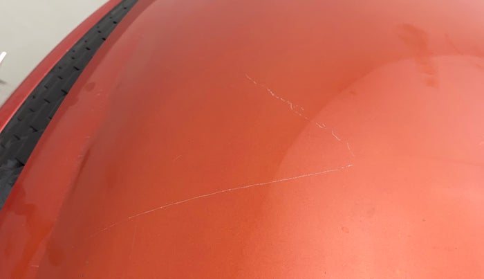 2014 Maruti Swift VXI, Petrol, Manual, 88,051 km, Bonnet (hood) - Minor scratches