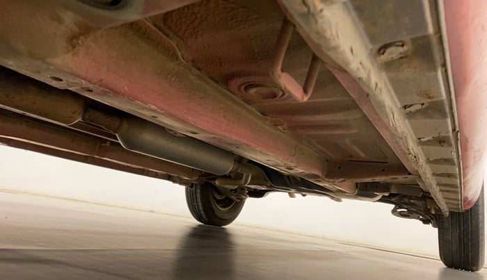2014 Maruti Swift VXI, Petrol, Manual, 88,051 km, Right Side Underbody
