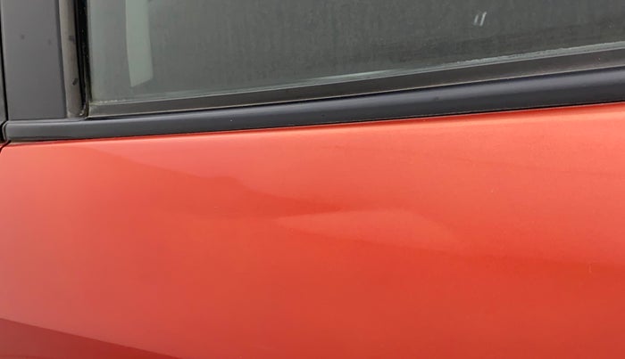 2014 Maruti Swift VXI, Petrol, Manual, 88,051 km, Rear left door - Slightly dented