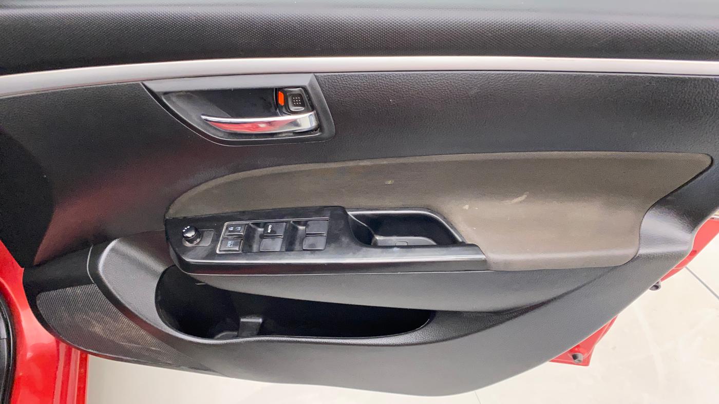 2014 Maruti Swift VXI, Petrol, Manual, 88,051 km, Driver Side Door Panels Control