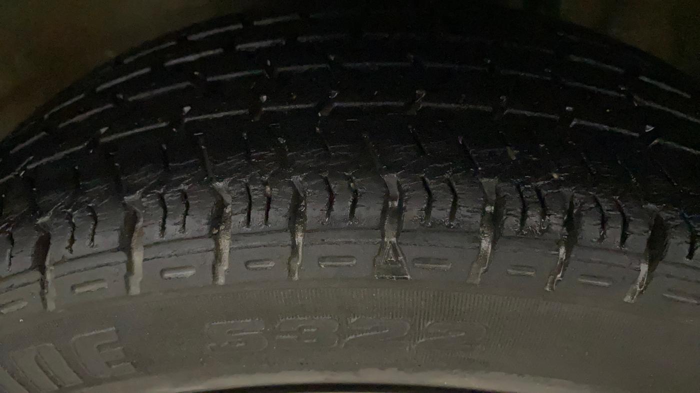 2017 Maruti Alto K10 VXI, Petrol, Manual, 16,622 km, Left Front Tyre Tread