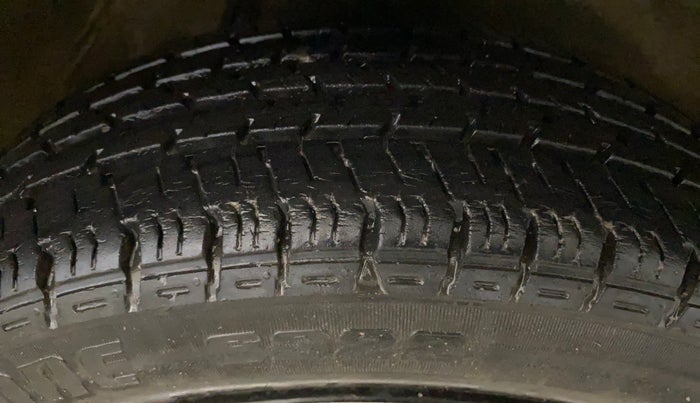 2017 Maruti Alto K10 VXI, Petrol, Manual, 16,622 km, Right Front Tyre Tread