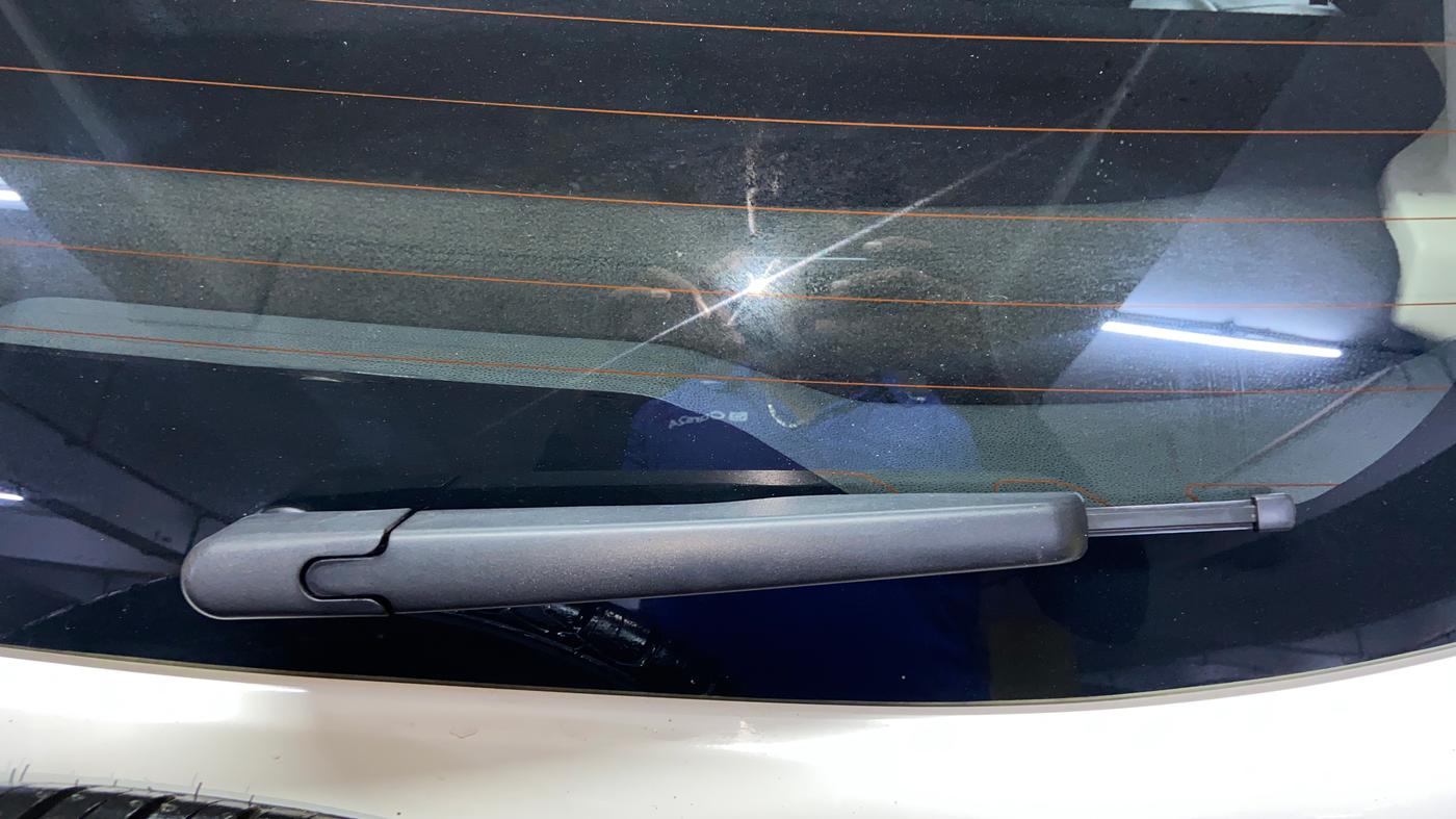 2021 Ford Ecosport TITANIUM 1.5L SPORTS(SUNROOF) DIESEL, Diesel, Manual, 1,00,122 km, Rear Wiper
