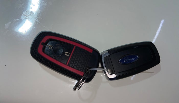 2021 Ford Ecosport TITANIUM 1.5L SPORTS(SUNROOF) DIESEL, Diesel, Manual, 1,00,150 km, Key Close Up