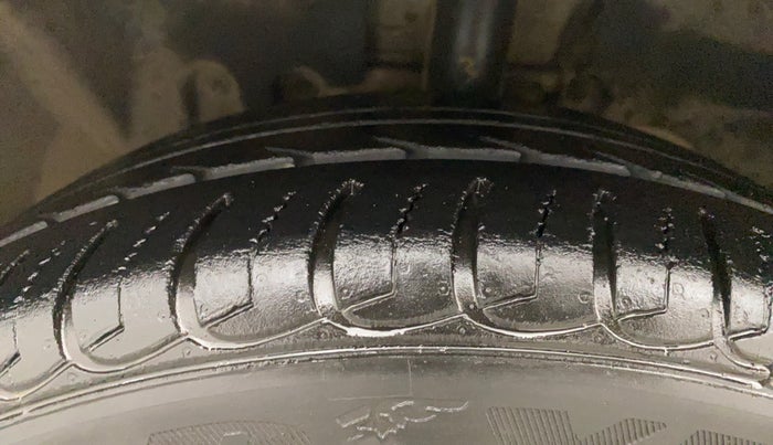 2016 Ford Ecosport TITANIUM 1.5L DIESEL, Diesel, Manual, 34,285 km, Left Front Tyre Tread