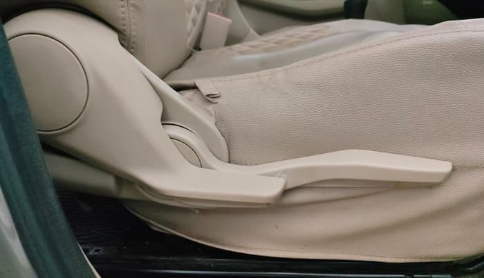 2017 Maruti Dzire ZXI, Petrol, Manual, 79,372 km, Driver Side Adjustment Panel