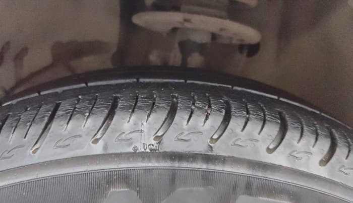 2017 Maruti Dzire ZXI, Petrol, Manual, 79,372 km, Left Front Tyre Tread