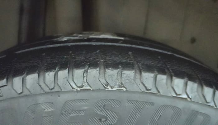 2017 Maruti Dzire ZXI, Petrol, Manual, 79,372 km, Right Rear Tyre Tread