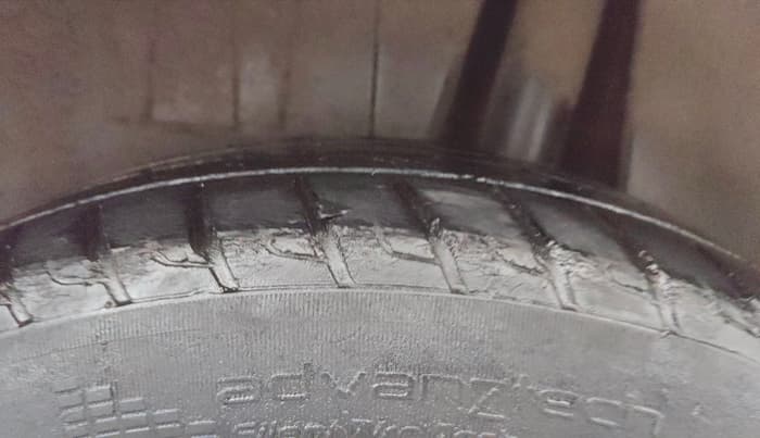 2017 Maruti Dzire ZXI, Petrol, Manual, 79,372 km, Left Rear Tyre Tread