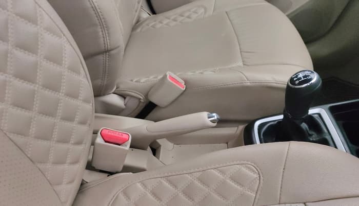 2017 Maruti Dzire ZXI, Petrol, Manual, 79,372 km, Gear Lever