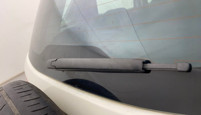 2018 Ford Ecosport TITANIUM 1.5L SIGNATURE EDITION (SUNROOF) DIESEL, Diesel, Manual, 1,29,502 km, Rear Wiper