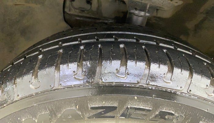 2017 Hyundai Elite i20 MAGNA EXECUTIVE 1.2, Petrol, Manual, 15,823 km, Left Front Tyre Tread