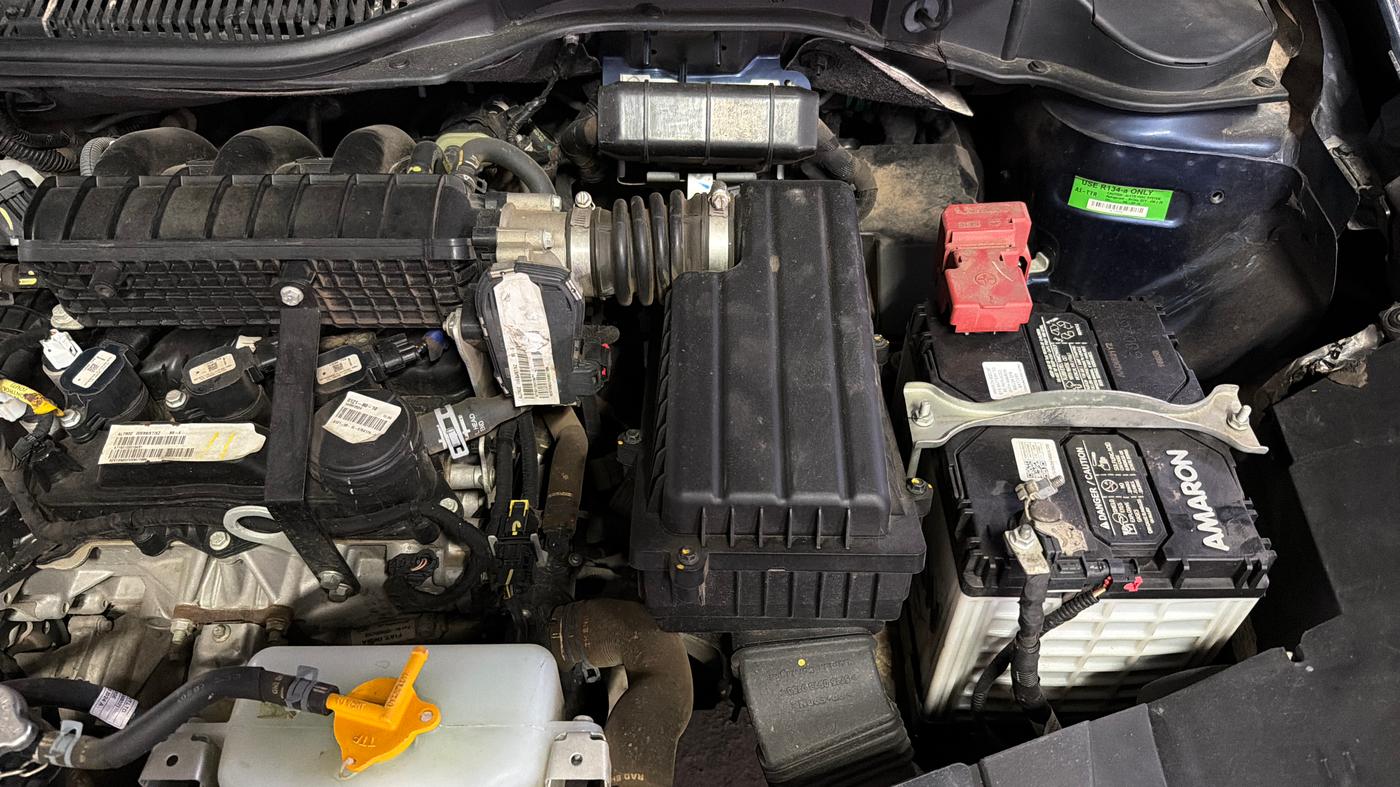 2024 Tata ALTROZ XZ + SUNROOF, Petrol, Manual, 21,970 km, Engine View - Left