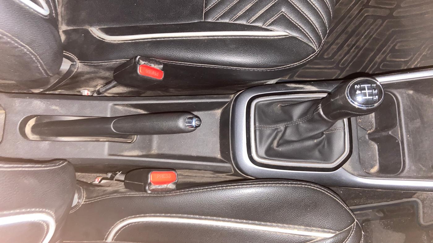 2022 Maruti IGNIS ZETA 1.2, Petrol, Manual, 41,783 km, Gear Lever