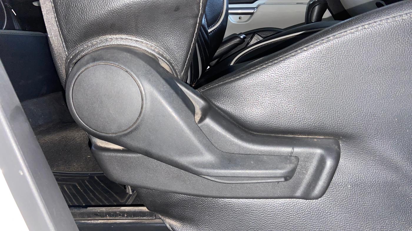 2022 Maruti IGNIS ZETA 1.2, Petrol, Manual, 41,783 km, Driver Side Adjustment Panel