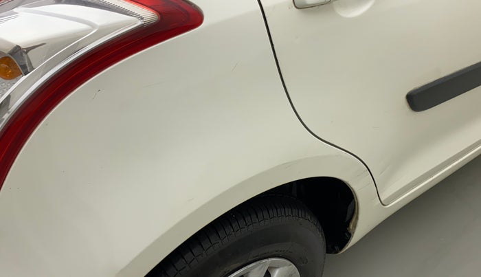 2014 Maruti Swift VXI, Petrol, Manual, 19,335 km, Right quarter panel - Minor scratches