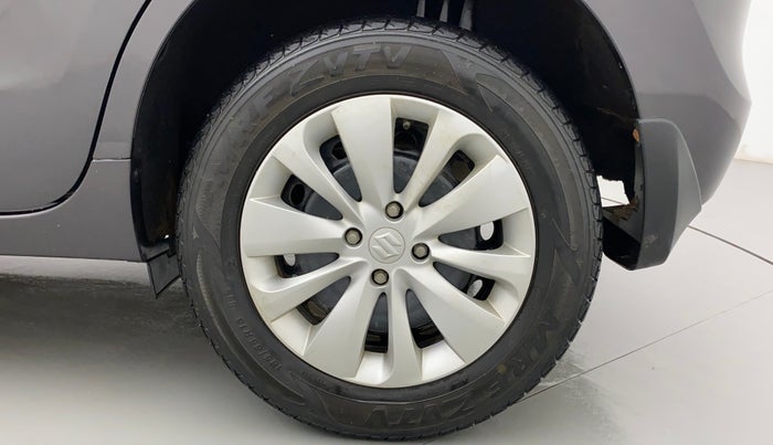 2017 Maruti Baleno DELTA PETROL 1.2, Petrol, Manual, 29,497 km, Left Rear Wheel