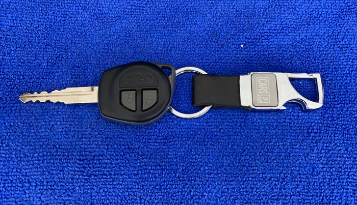 2017 Maruti Baleno DELTA PETROL 1.2, Petrol, Manual, 29,497 km, Key Close Up