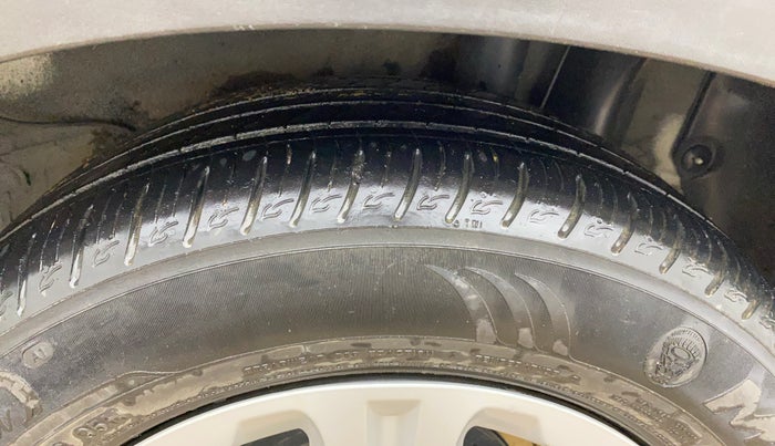 2021 KIA SONET HTK PLUS 1.2, Petrol, Manual, 26,883 km, Left Rear Tyre Tread