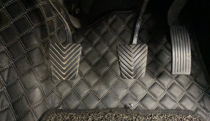 2021 KIA SONET HTK PLUS 1.2, Petrol, Manual, 26,883 km, Pedals