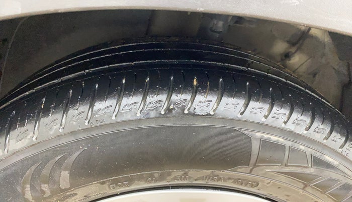 2021 KIA SONET HTK PLUS 1.2, Petrol, Manual, 26,883 km, Left Front Tyre Tread