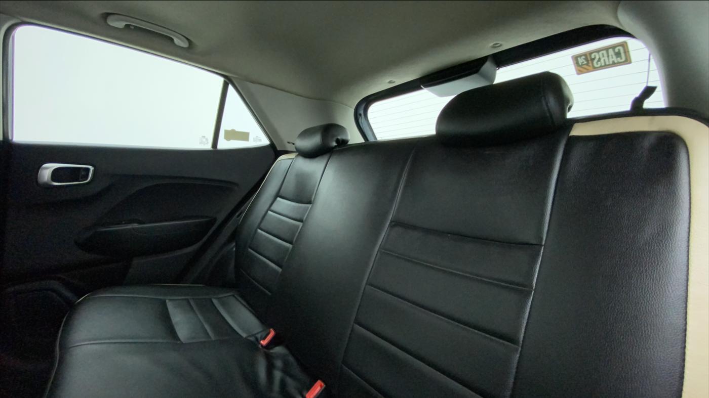 2019 Hyundai VENUE SX PLUS 1.0 TURBO DCT, Petrol, Automatic, 60,431 km, Right Side Rear Door Cabin