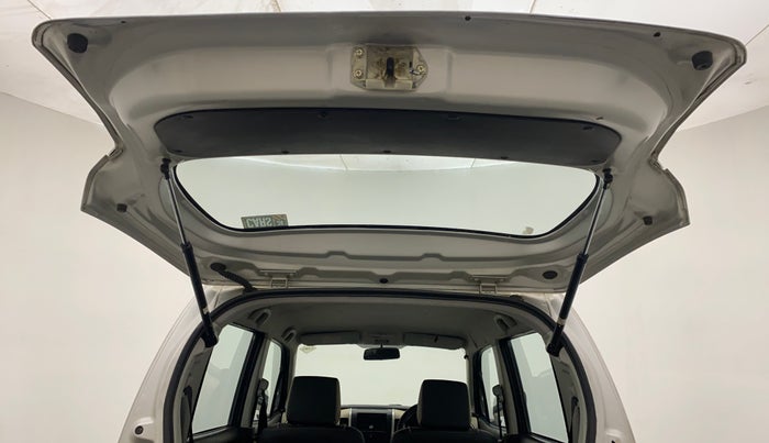 2018 Maruti Wagon R 1.0 LXI CNG (O), CNG, Manual, 42,614 km, Boot Door Open