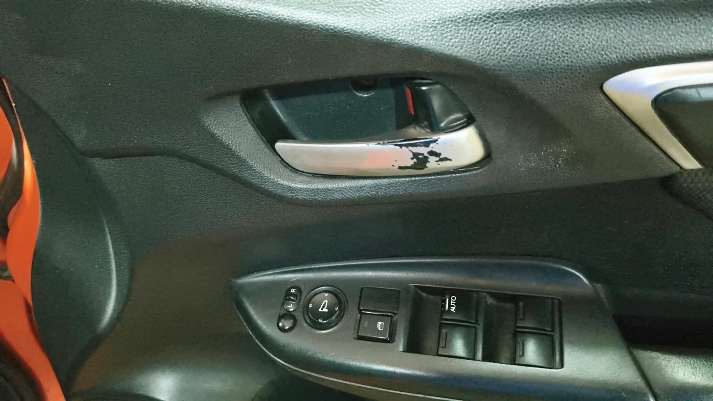 2015 Honda Jazz 1.2L I-VTEC VX, Petrol, Manual, 86,475 km, Driver Side Door Panels Control